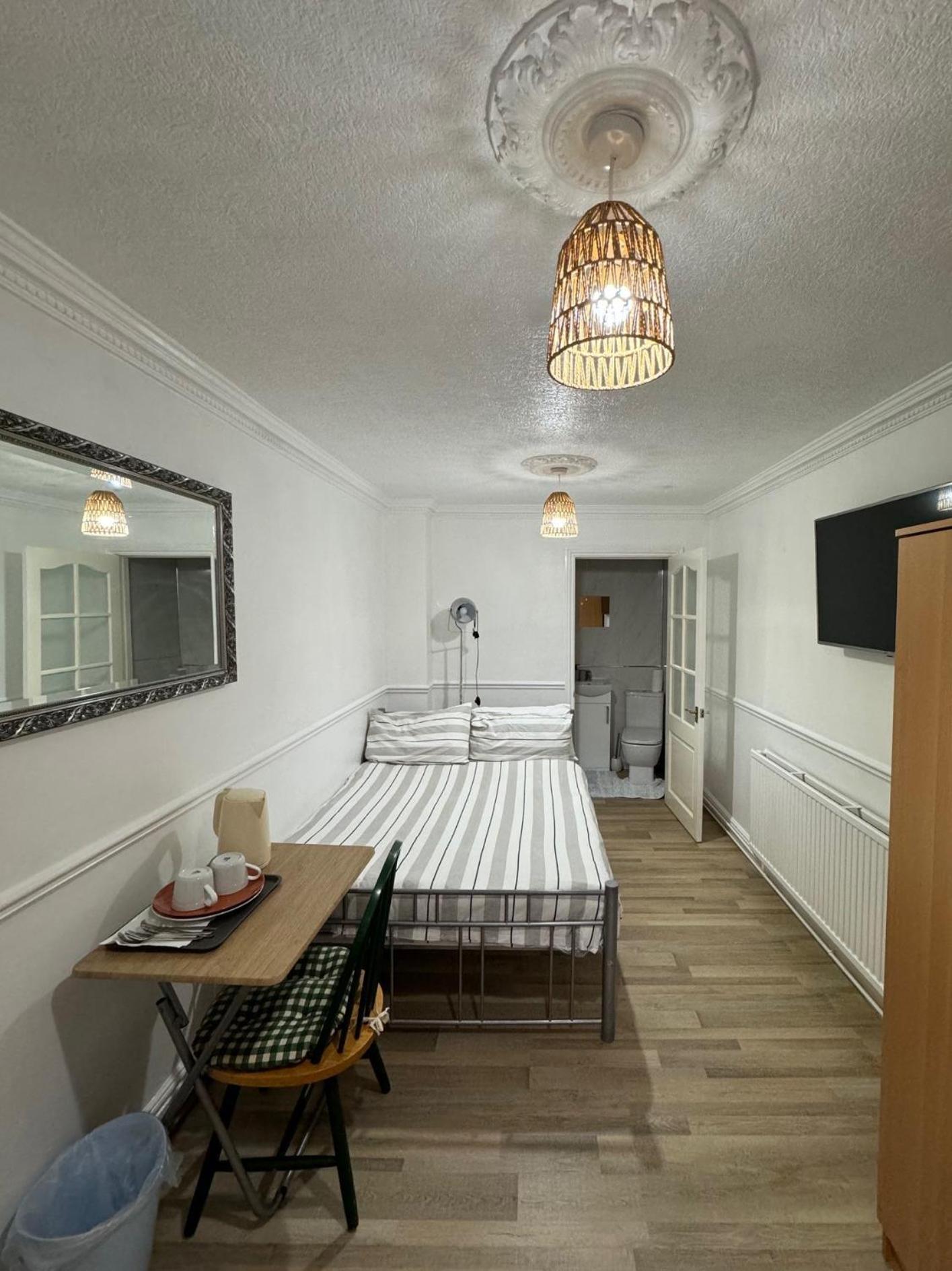 Oxborne Rooms Uk - 22 Seaton Лондон Екстериор снимка